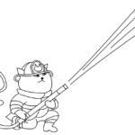Забавный кот в пожарной форме с огнетушителем и шлангом. иллюстрация